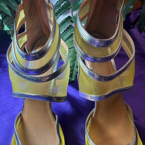 📌Scene Silver Yellow 4.5" High Heel Sandals with Ankle Straps and Zipper - Picture 3 of 15